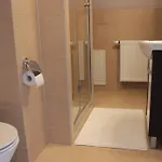 شقة 